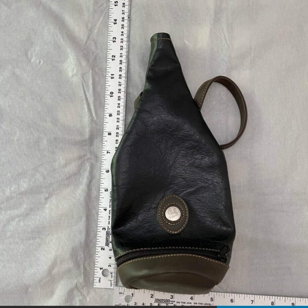 Vintage Designer Leather WINE Shoulder Bag